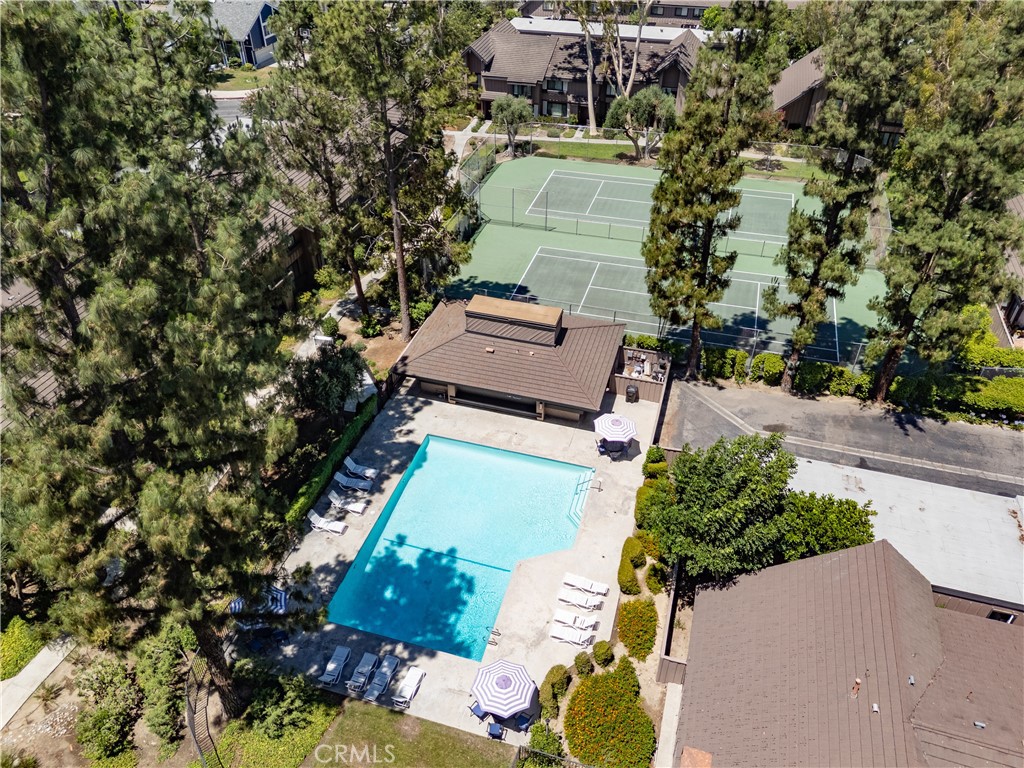 9757 Reseda Boulevard 71