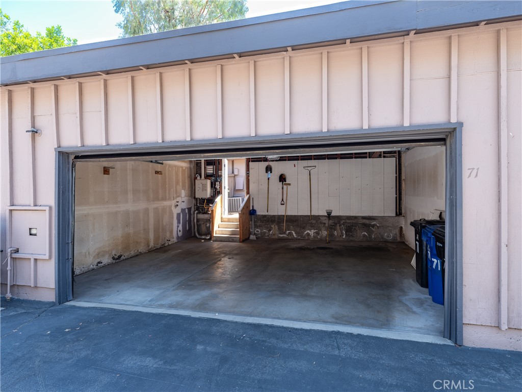 9757 Reseda Boulevard 71