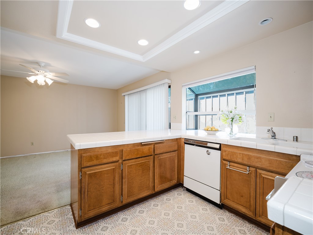 9757 Reseda Boulevard 71