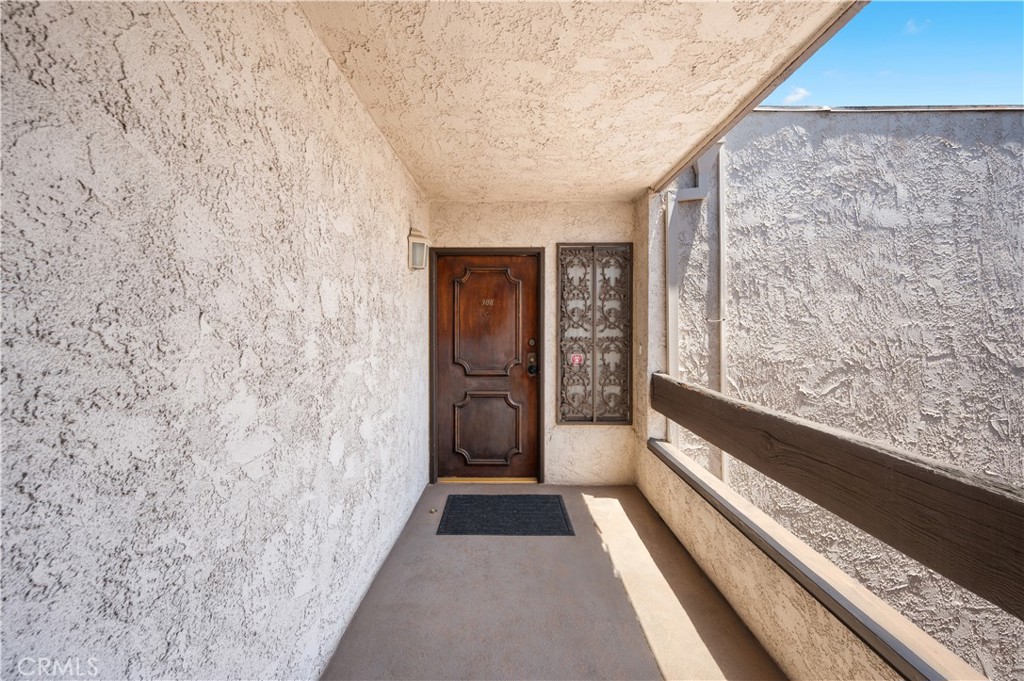 1325 Valley View Road 308