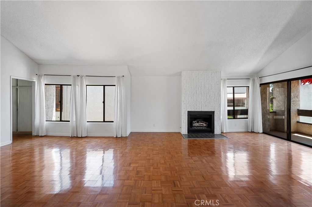 1325 Valley View Road 308