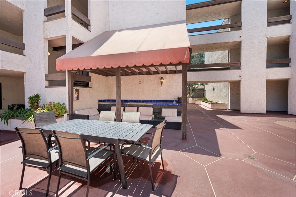 1325 Valley View Road 308