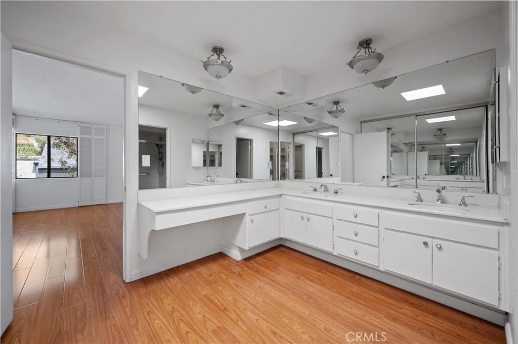 1325 Valley View Road 308