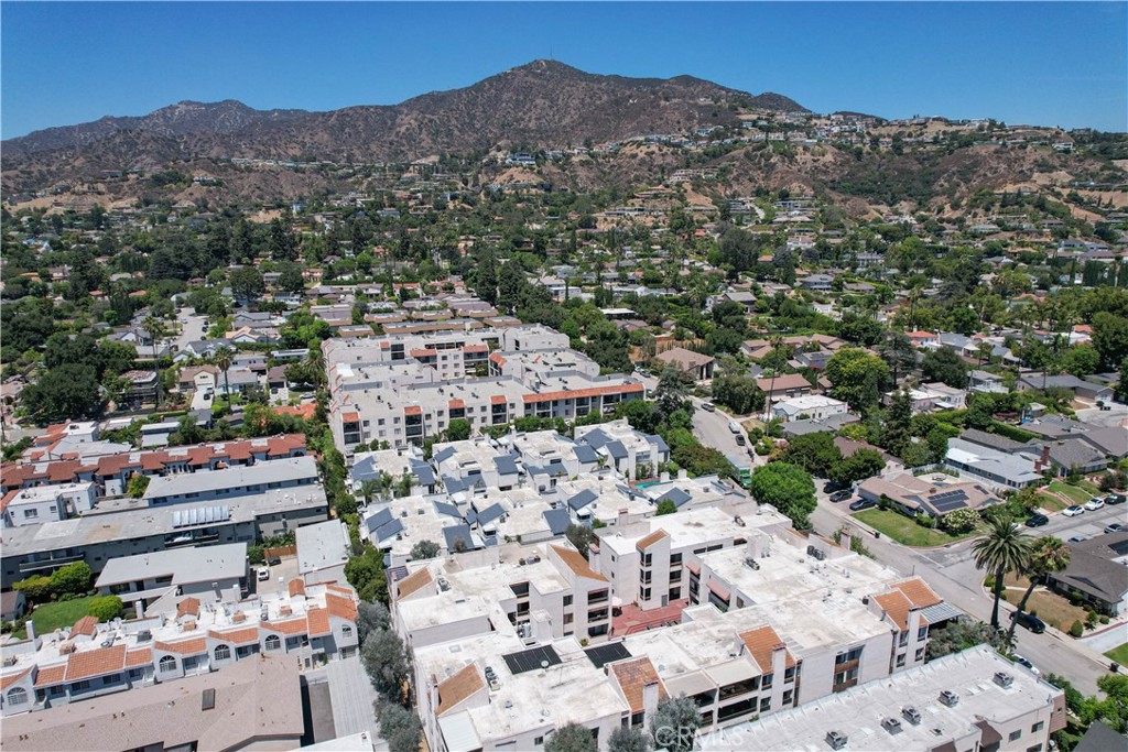 1325 Valley View Road 308
