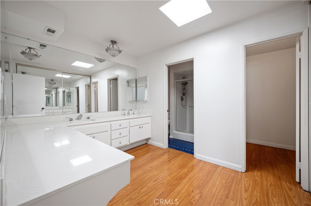 1325 Valley View Road 308