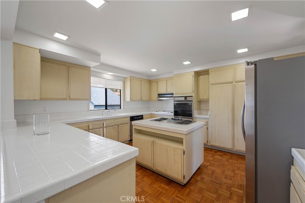 1325 Valley View Road 308
