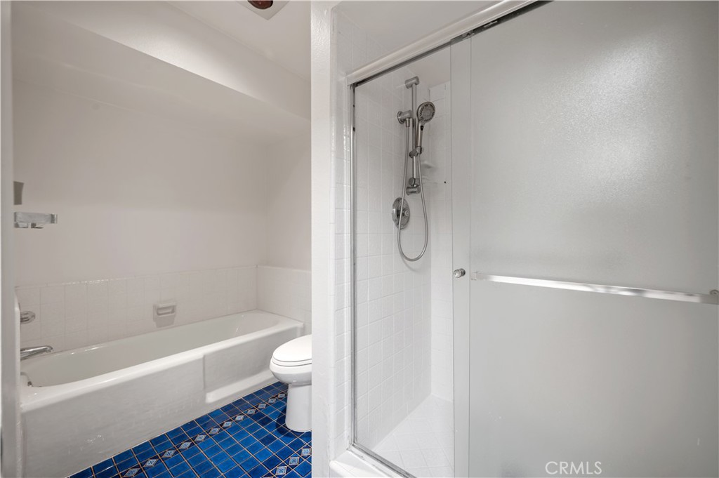1325 Valley View Road 308