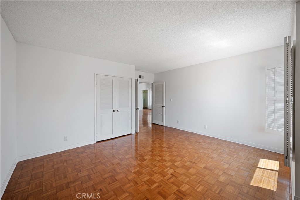 1325 Valley View Road 308