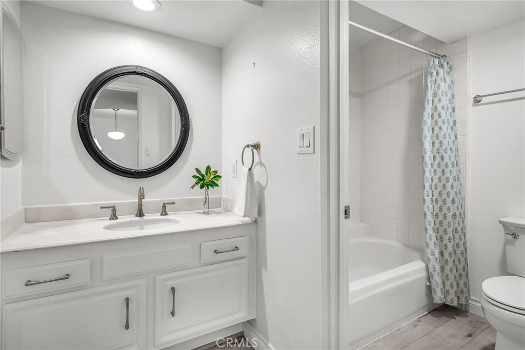 1313 Valley View Road 109