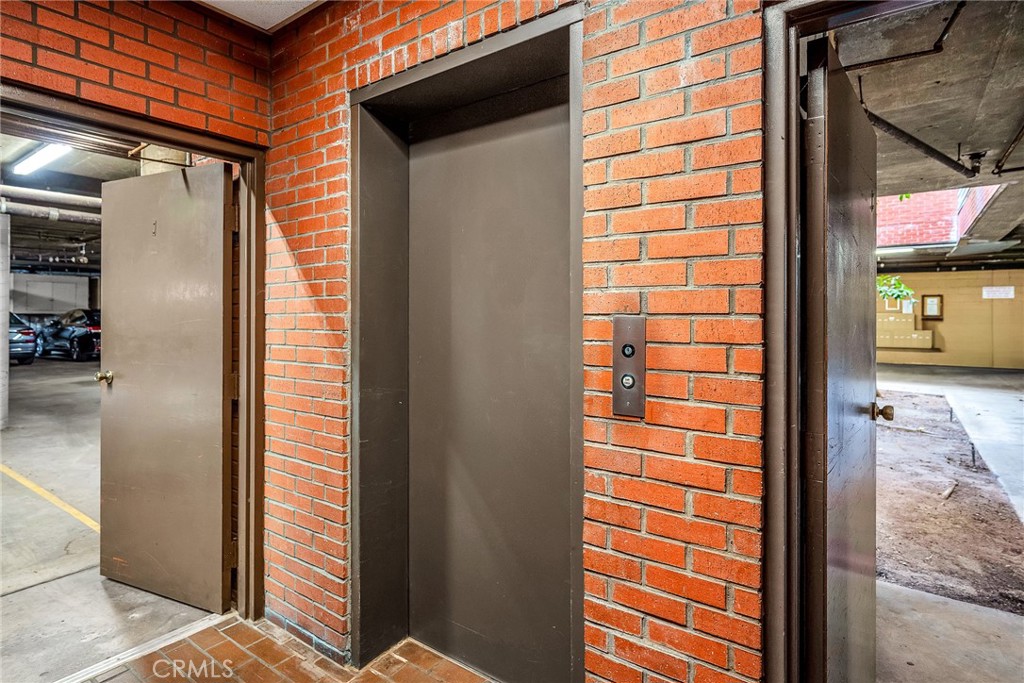 1313 Valley View Road 109