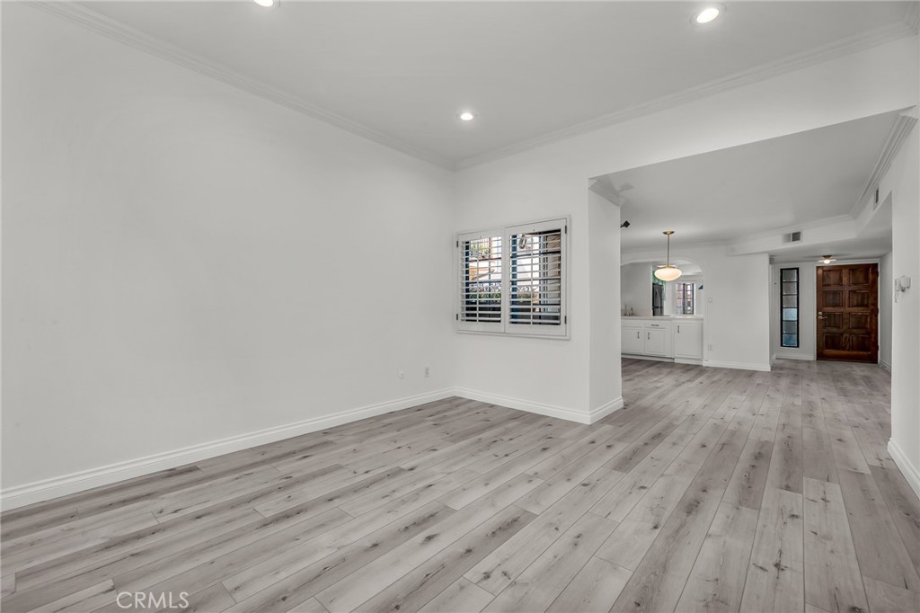 1313 Valley View Road 109