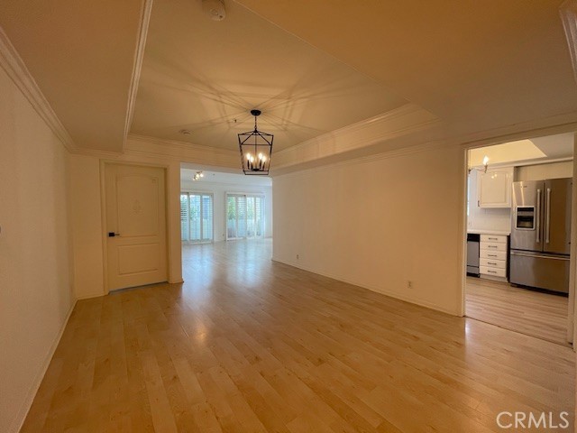 4426 Ventura Canyon 204