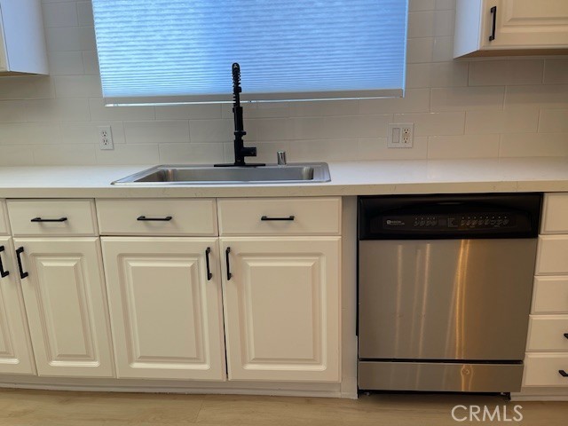 4426 Ventura Canyon 204