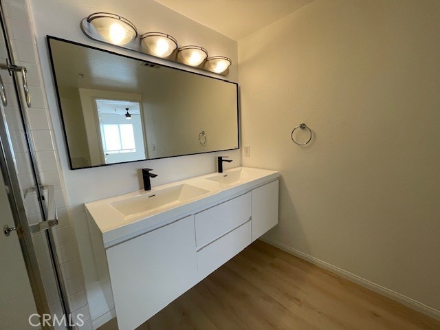 4426 Ventura Canyon 204