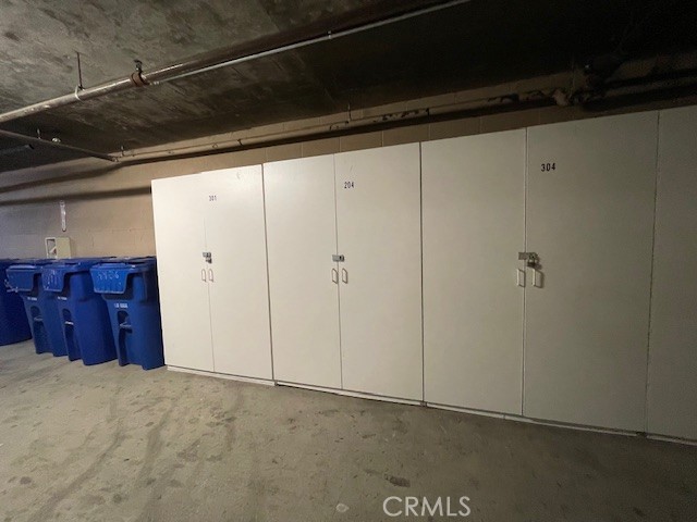 4426 Ventura Canyon 204