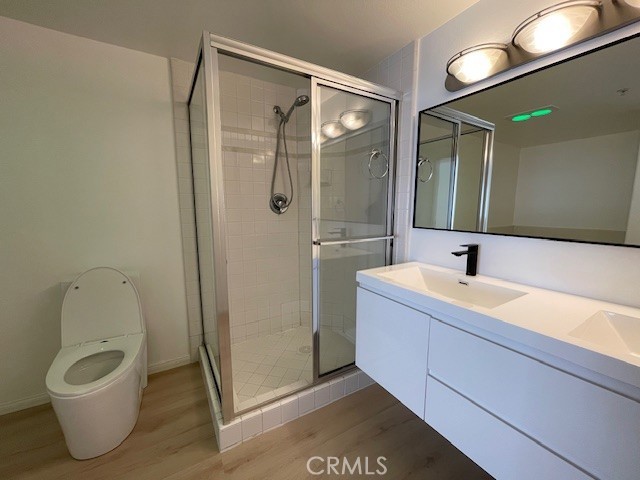 4426 Ventura Canyon 204