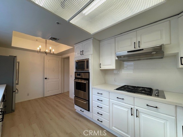 4426 Ventura Canyon 204