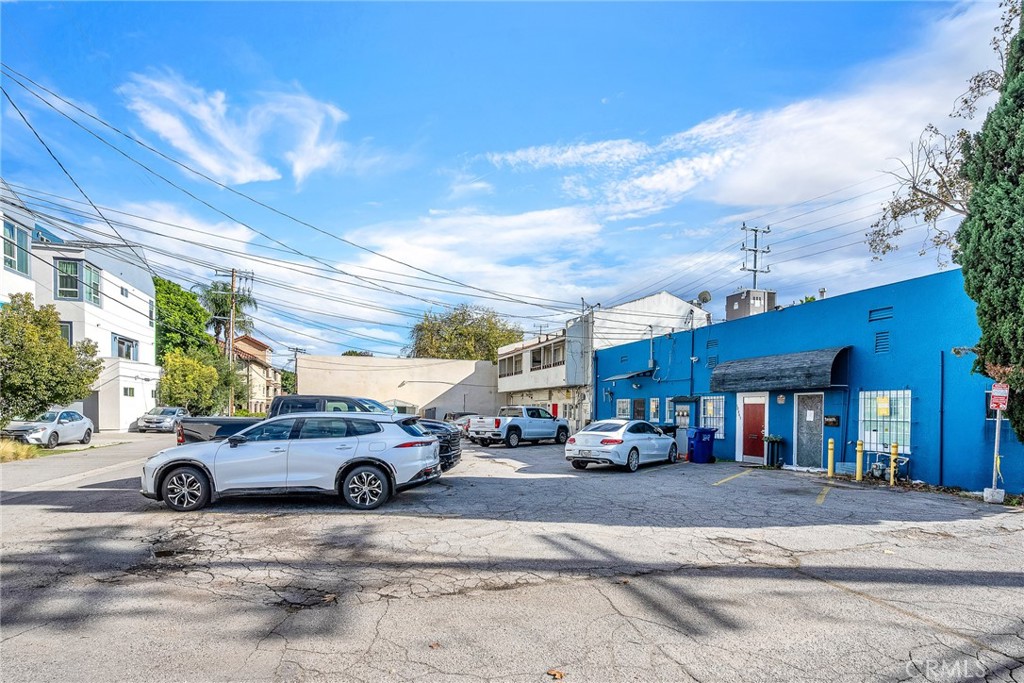 10935 Camarillo