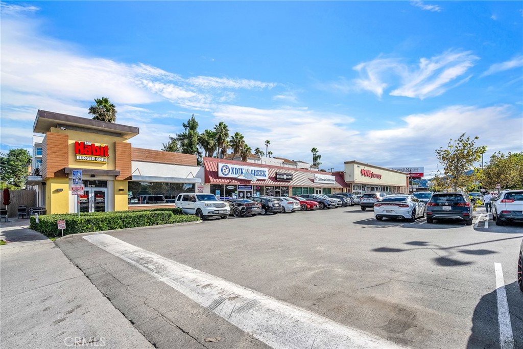 10935 Camarillo