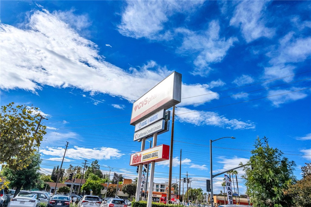 10935 Camarillo