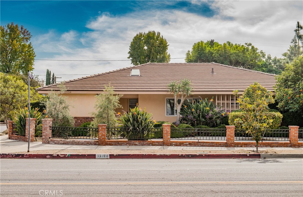 13104 Magnolia
