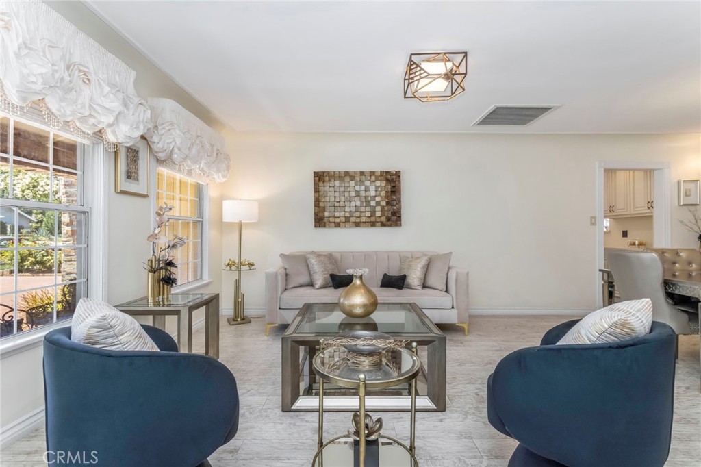 1306 N Keystone