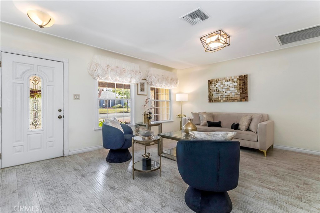 1306 N Keystone