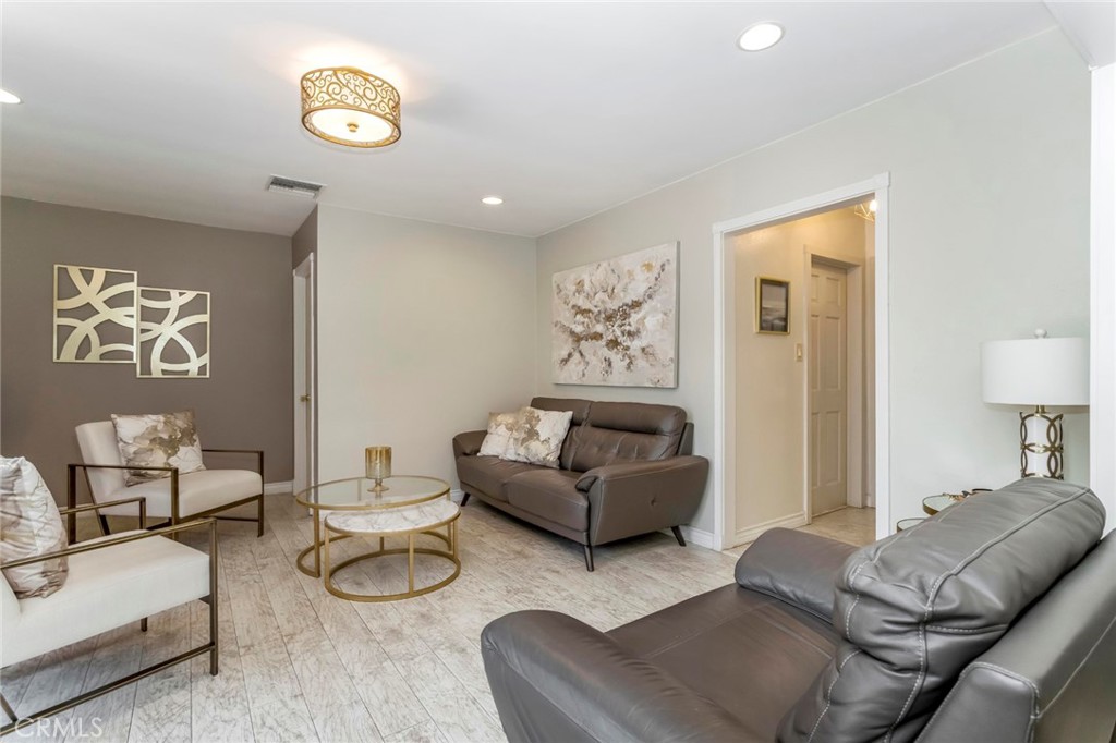1306 N Keystone