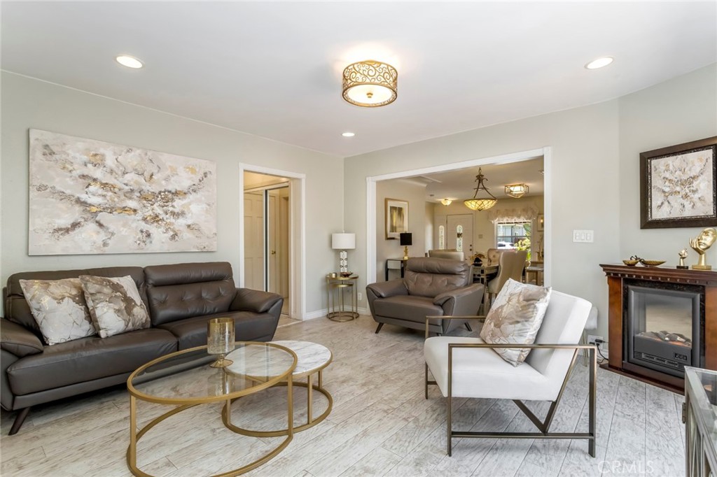 1306 N Keystone