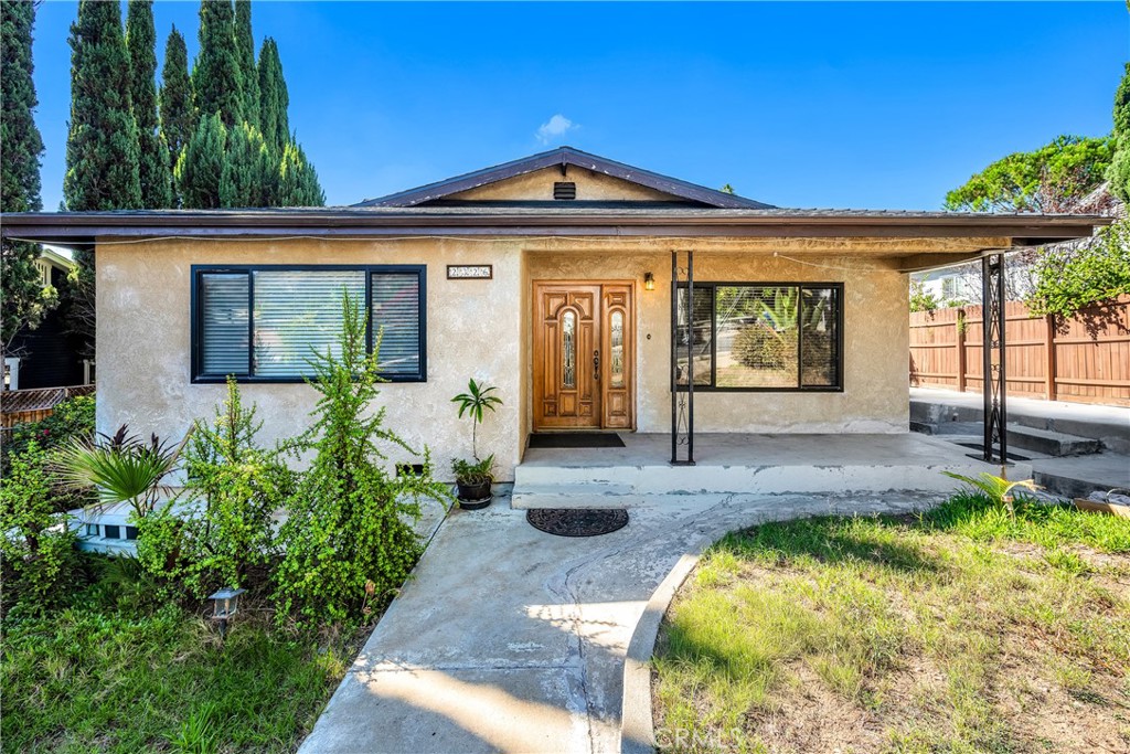 2326 Loy Lane