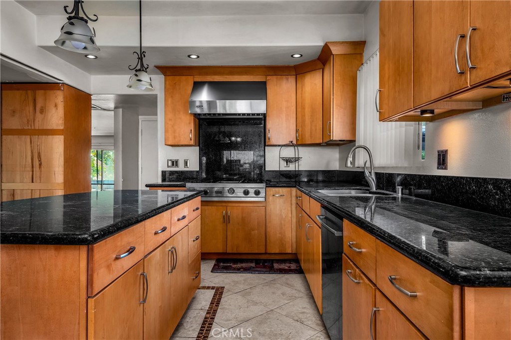 2326 Loy Lane