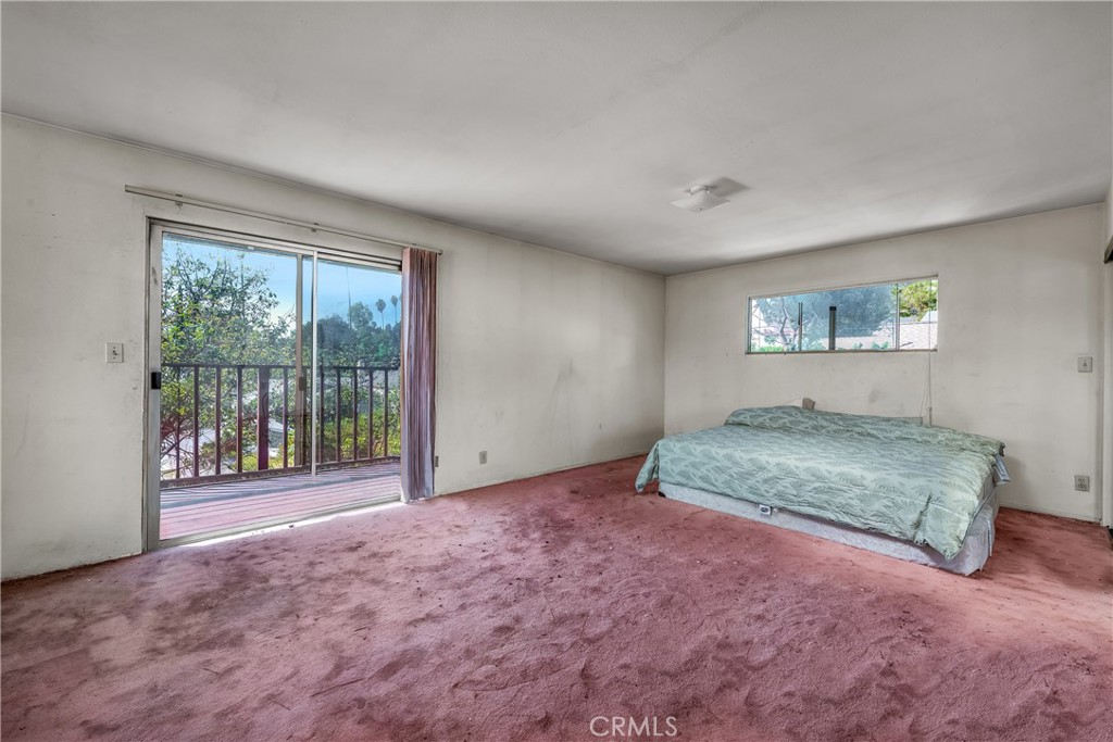 2326 Loy Lane