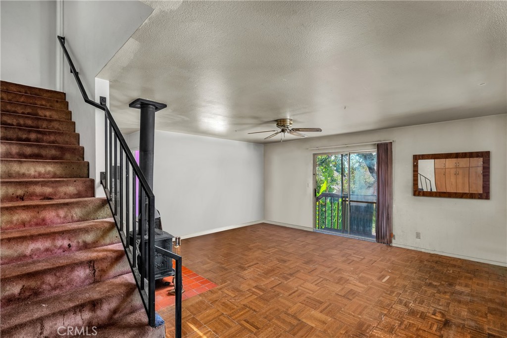 2326 Loy Lane