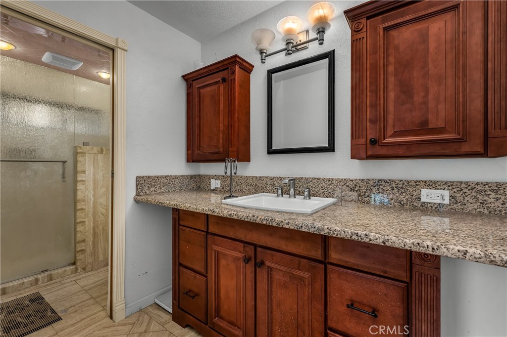 2326 Loy Lane