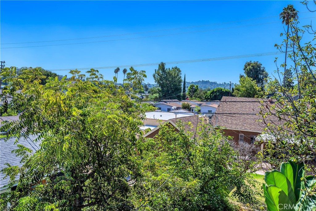 2326 Loy Lane