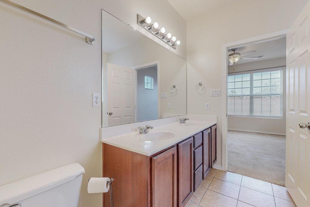 3809 Buckskin Loop NE