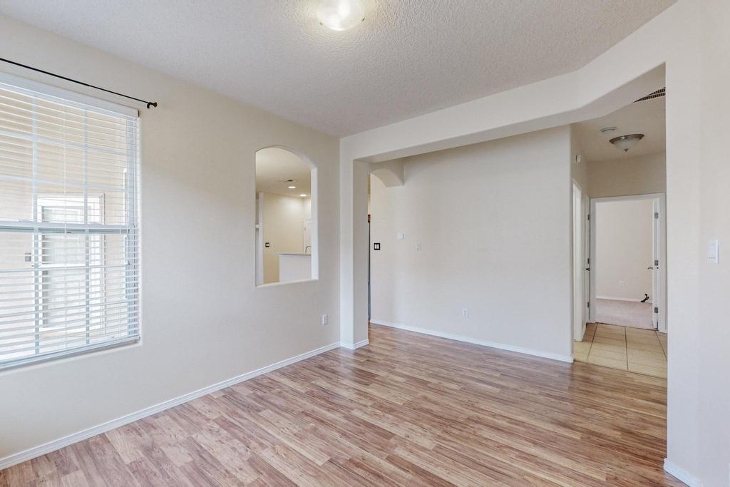 3809 Buckskin Loop NE