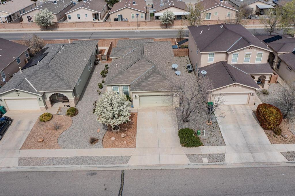3809 Buckskin Loop NE