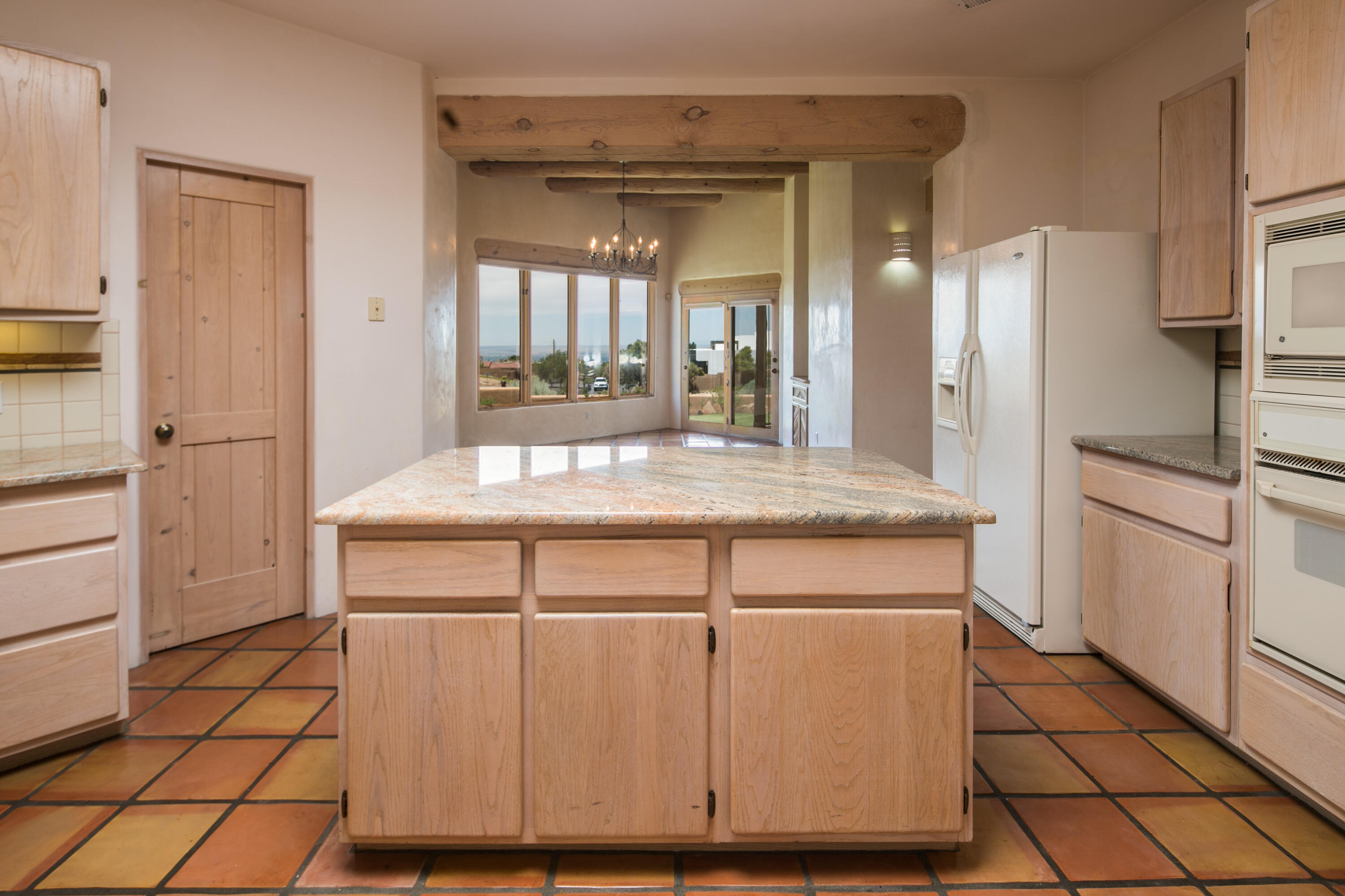 11107 Ranchitos Road NE
