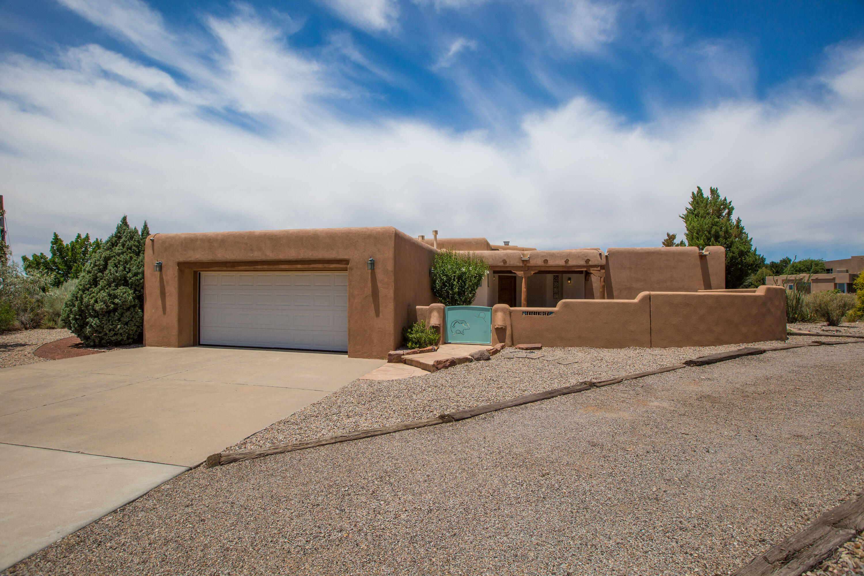11107 Ranchitos Road NE
