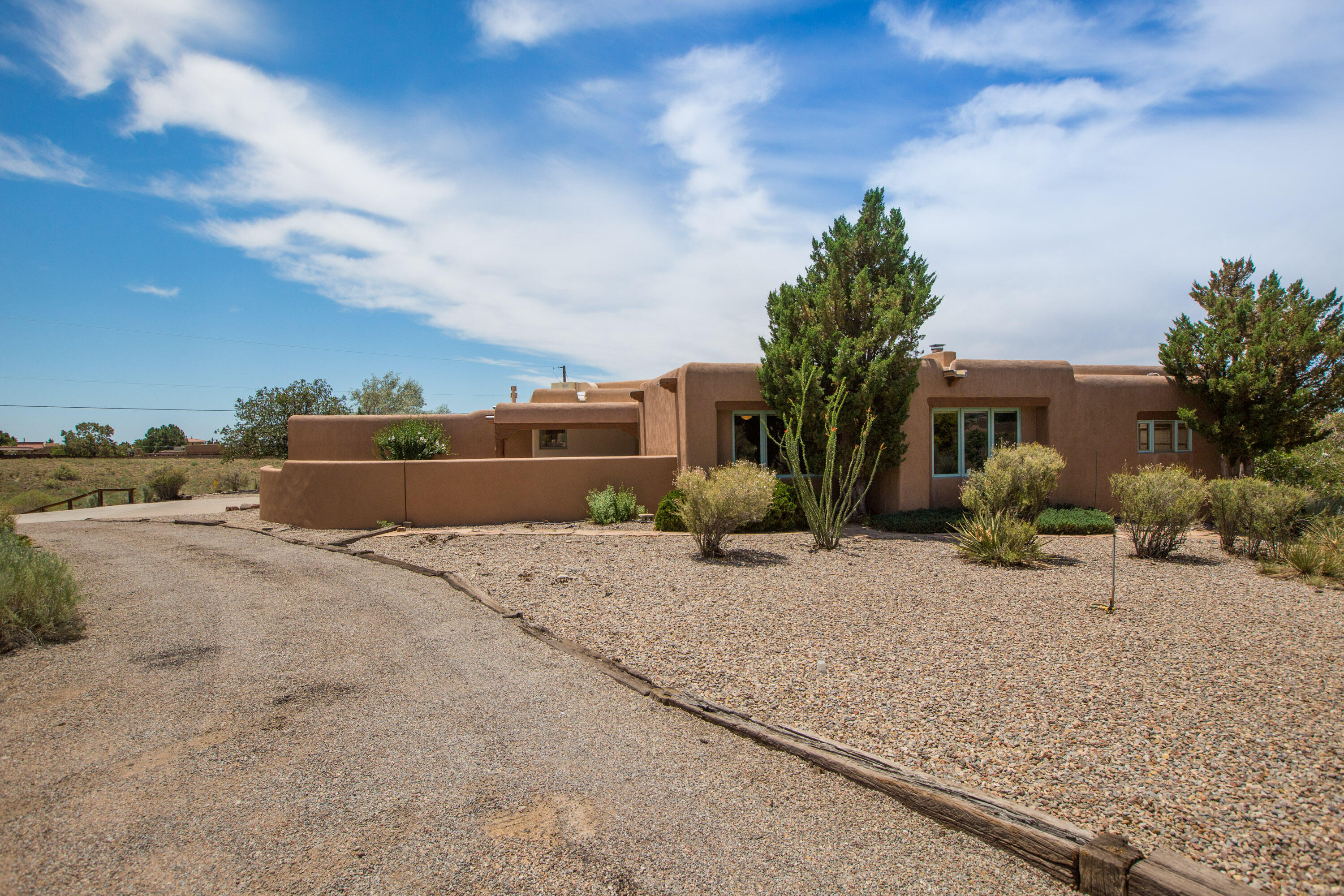11107 Ranchitos Road NE