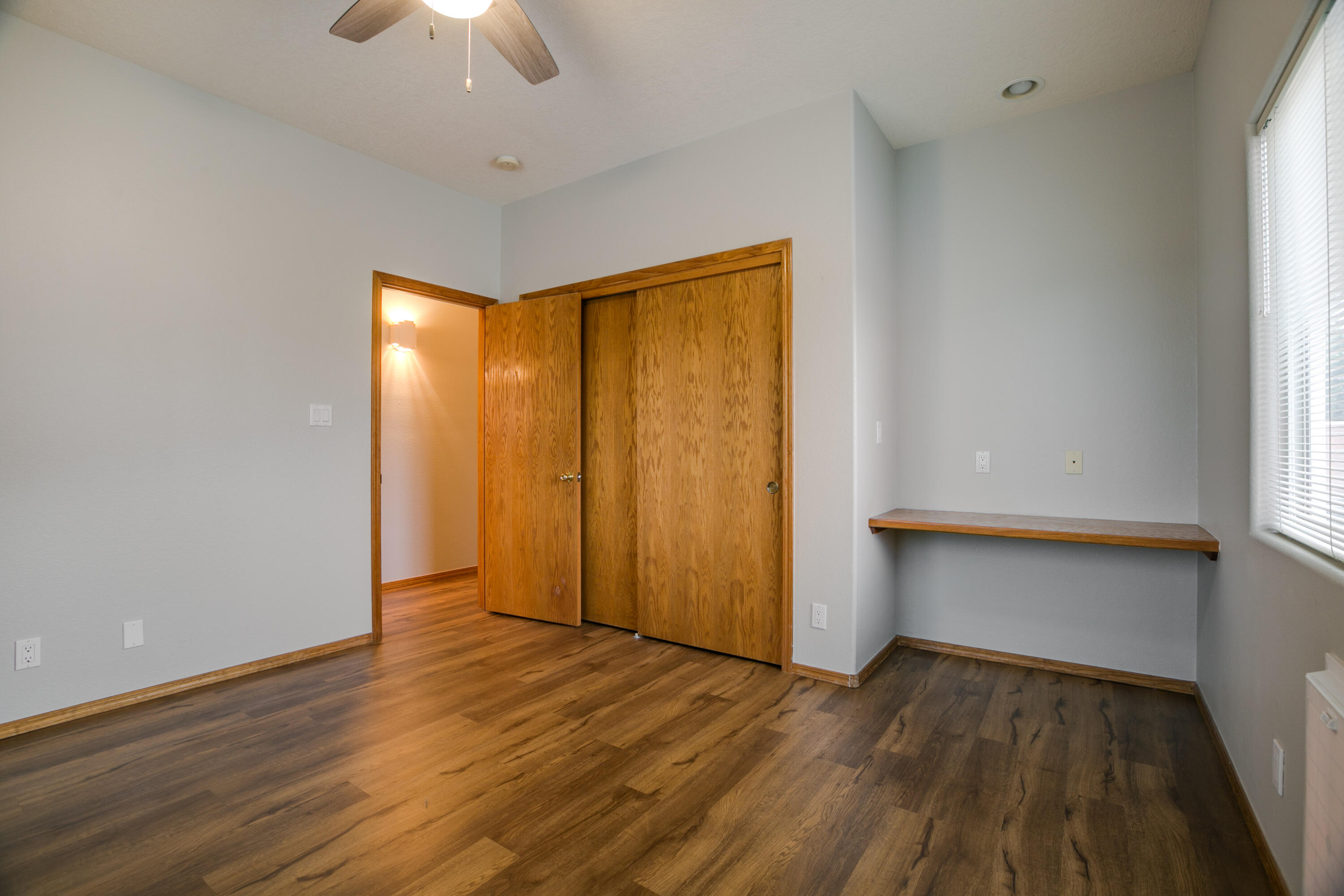 10404 Los Suenos Court NW