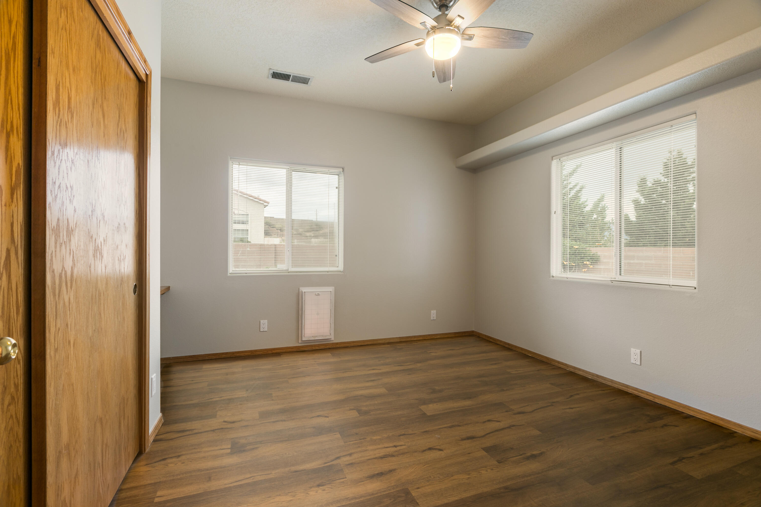 10404 Los Suenos Court NW