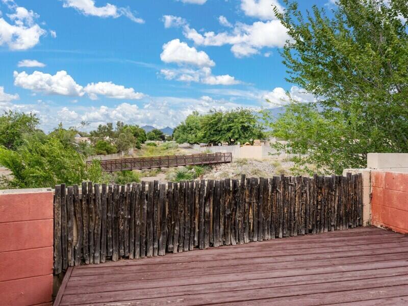 9223 Osuna Place NE