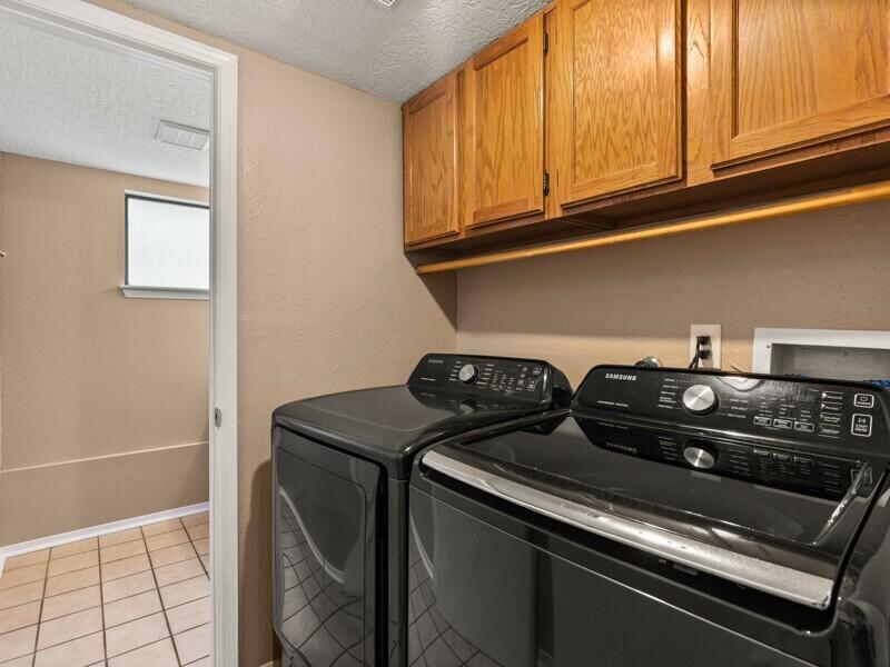 9223 Osuna Place NE