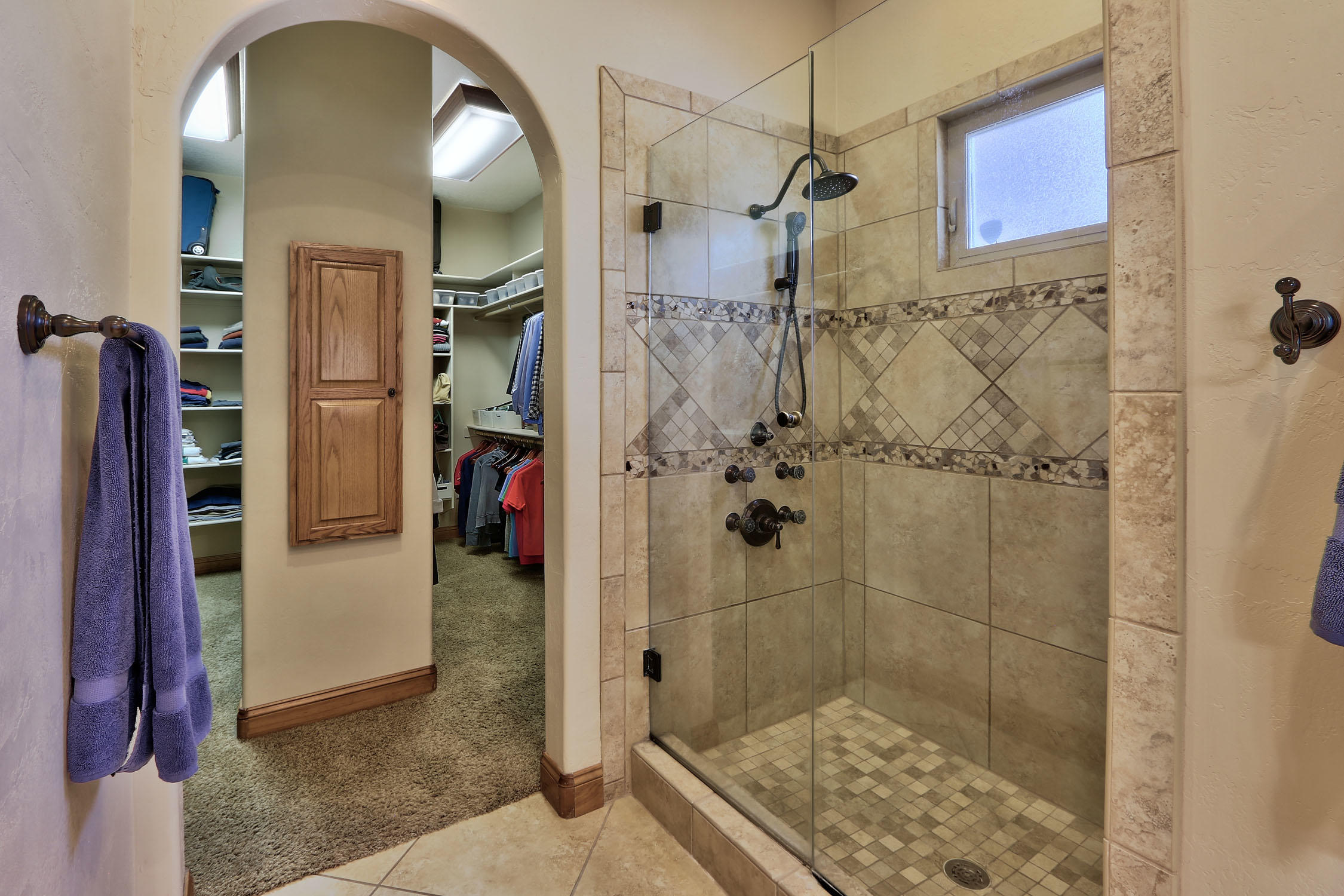 2519 VILLA DORO Way NW