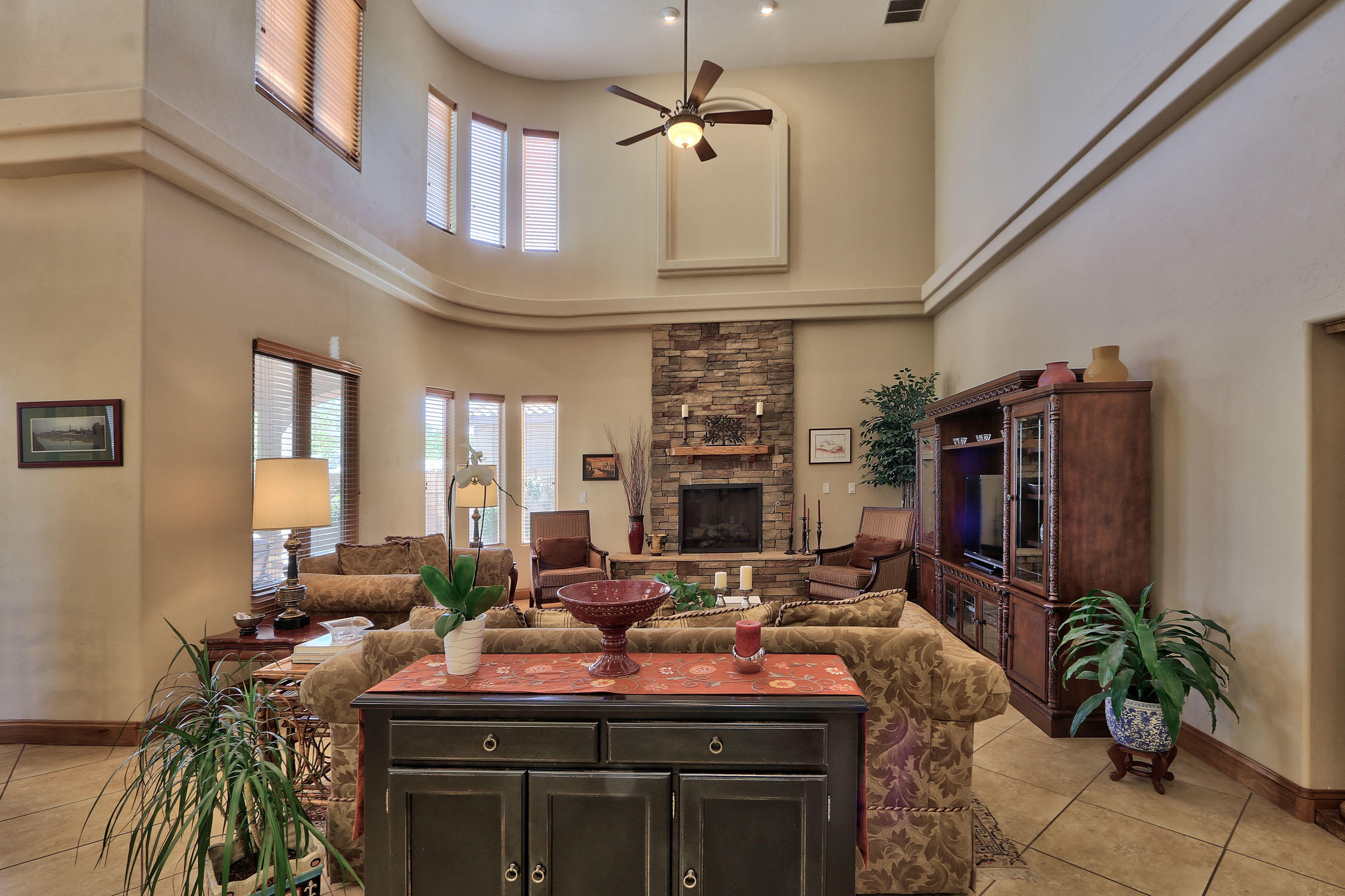 2519 VILLA DORO Way NW