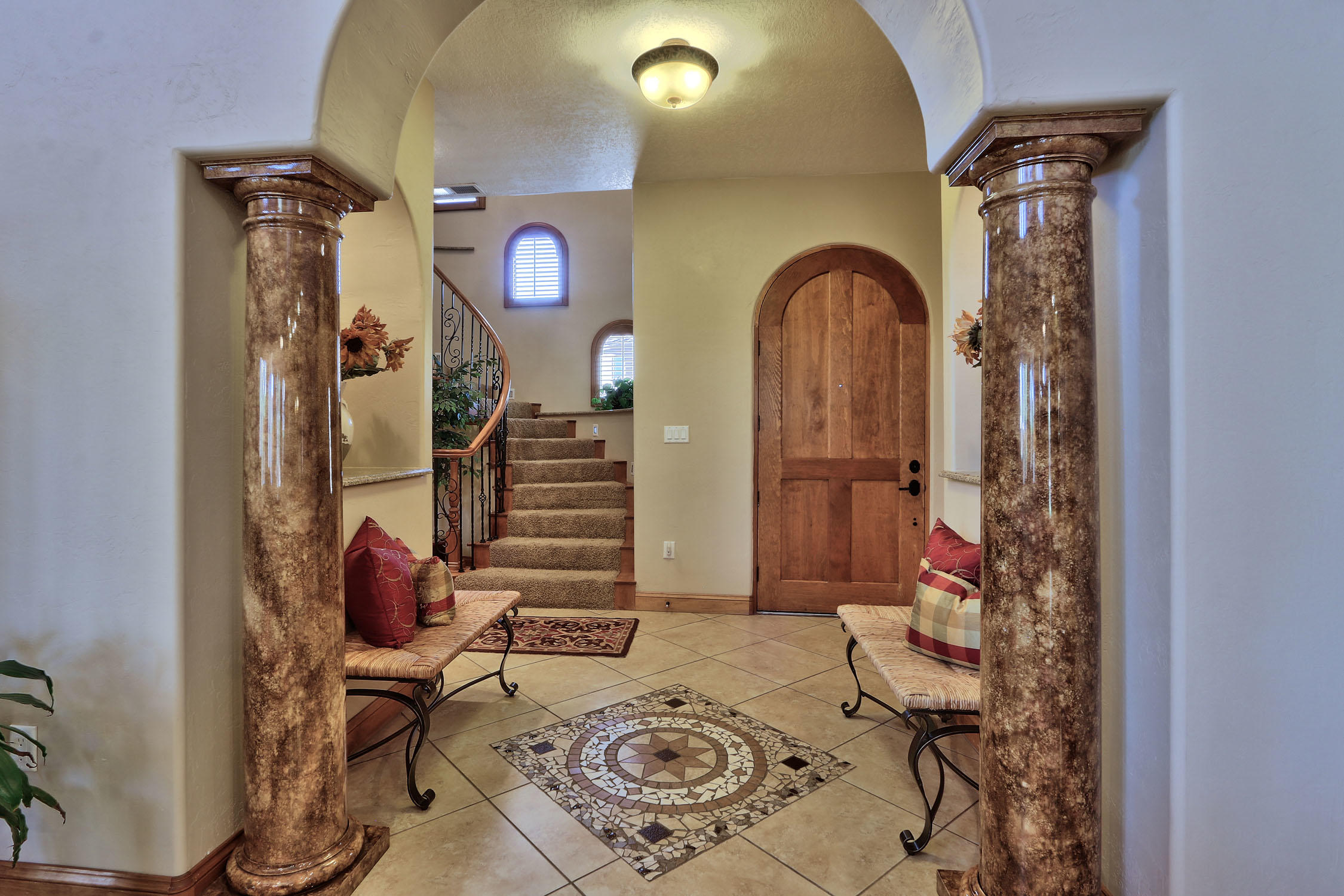 2519 VILLA DORO Way NW