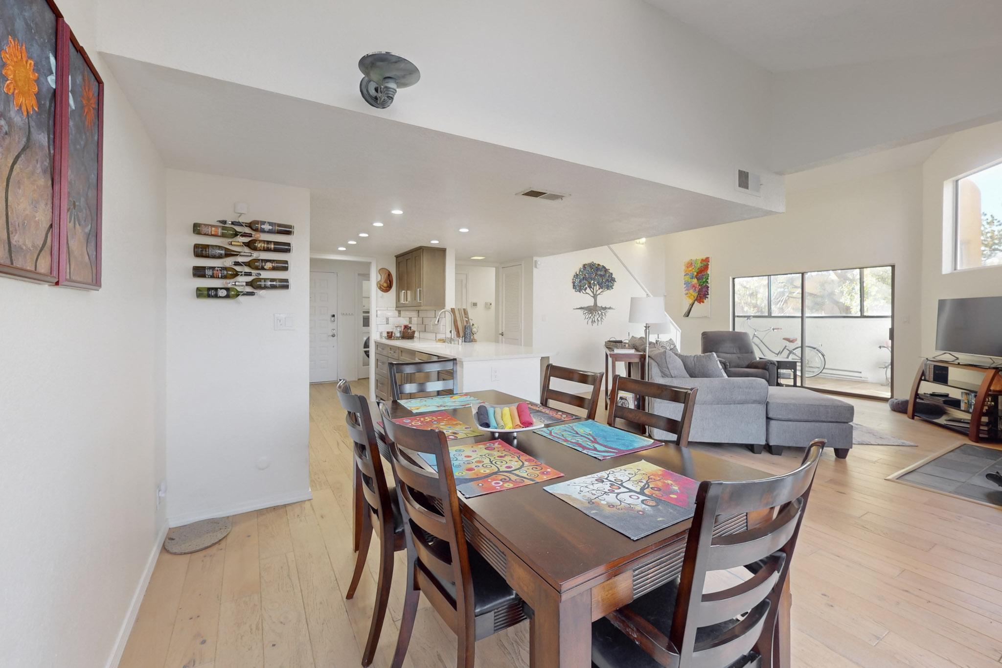 6404 MONTE SERRANO NE