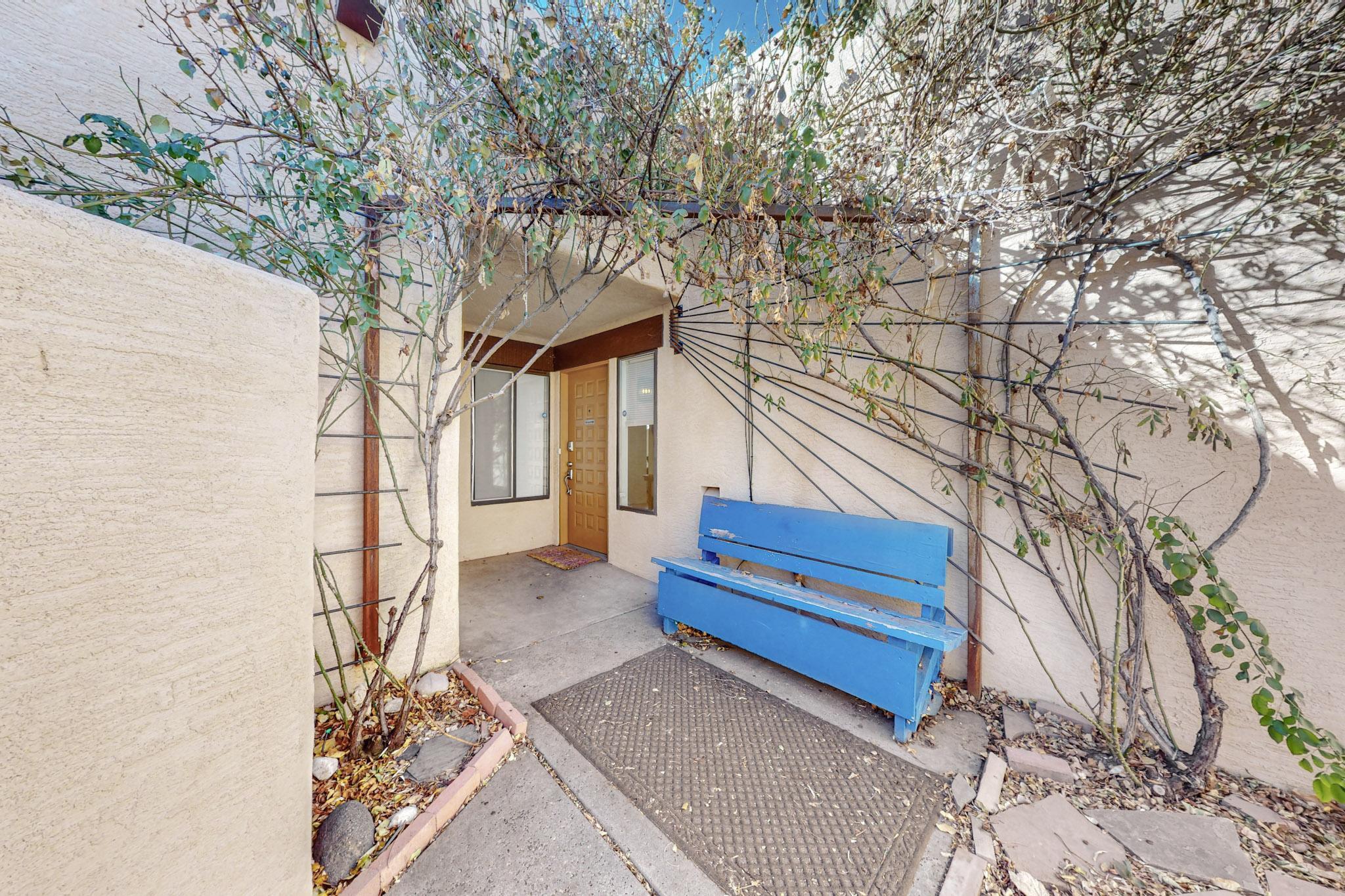 6404 MONTE SERRANO NE